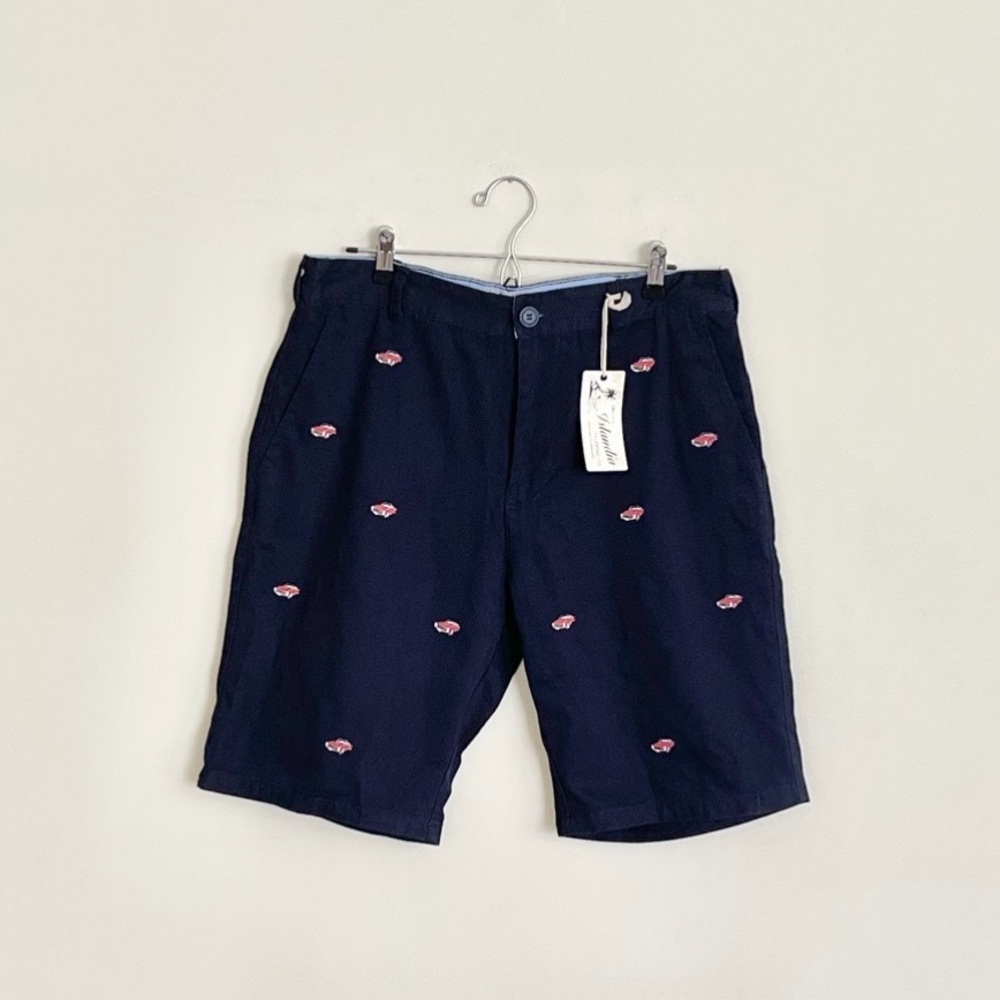 NEW Islandia Clothing Co Hot Rod Car Embroidered Pattern Navy Shorts Men’s 36